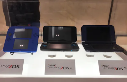 New Nintendo 2ds Xl Vs 3ds Xl Vs Switch 15 Comparison Photos To Make The Choice Easier New Nintendo 2ds Xl Vs 3ds Xl Vs Switch 15 Comparison Photos To Make The Choice Easier