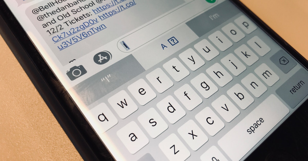 IPhone “I” Bug: IOS 11 keyboard glitch autocorrects “I” to “A?” and