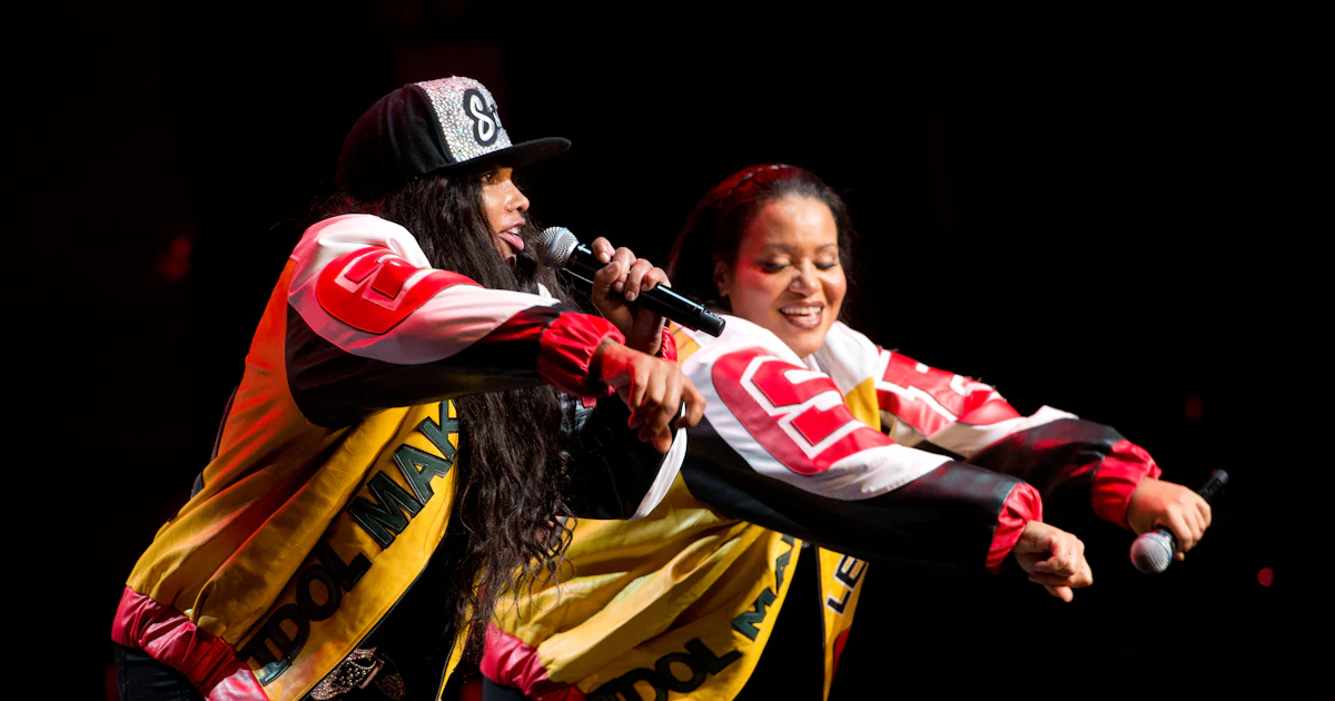 Nfs Sisters Rapper 11 Classic Lyrics From Badass Female Musicians Remind Us About What ...