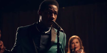 Leon Bridges' performing in his new music video 