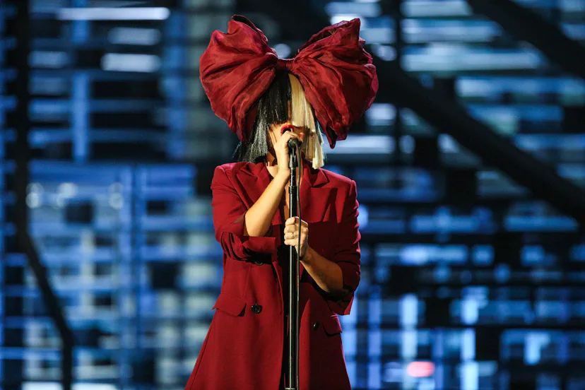 Sia Rever Sia Drops New Single