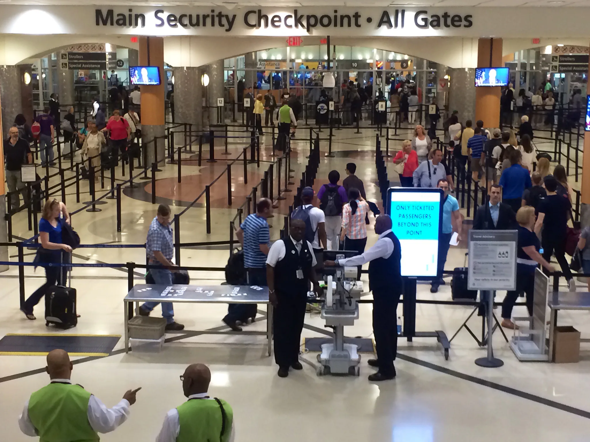 Dfw Airport Operations Center , American Airlines gets new operations ...