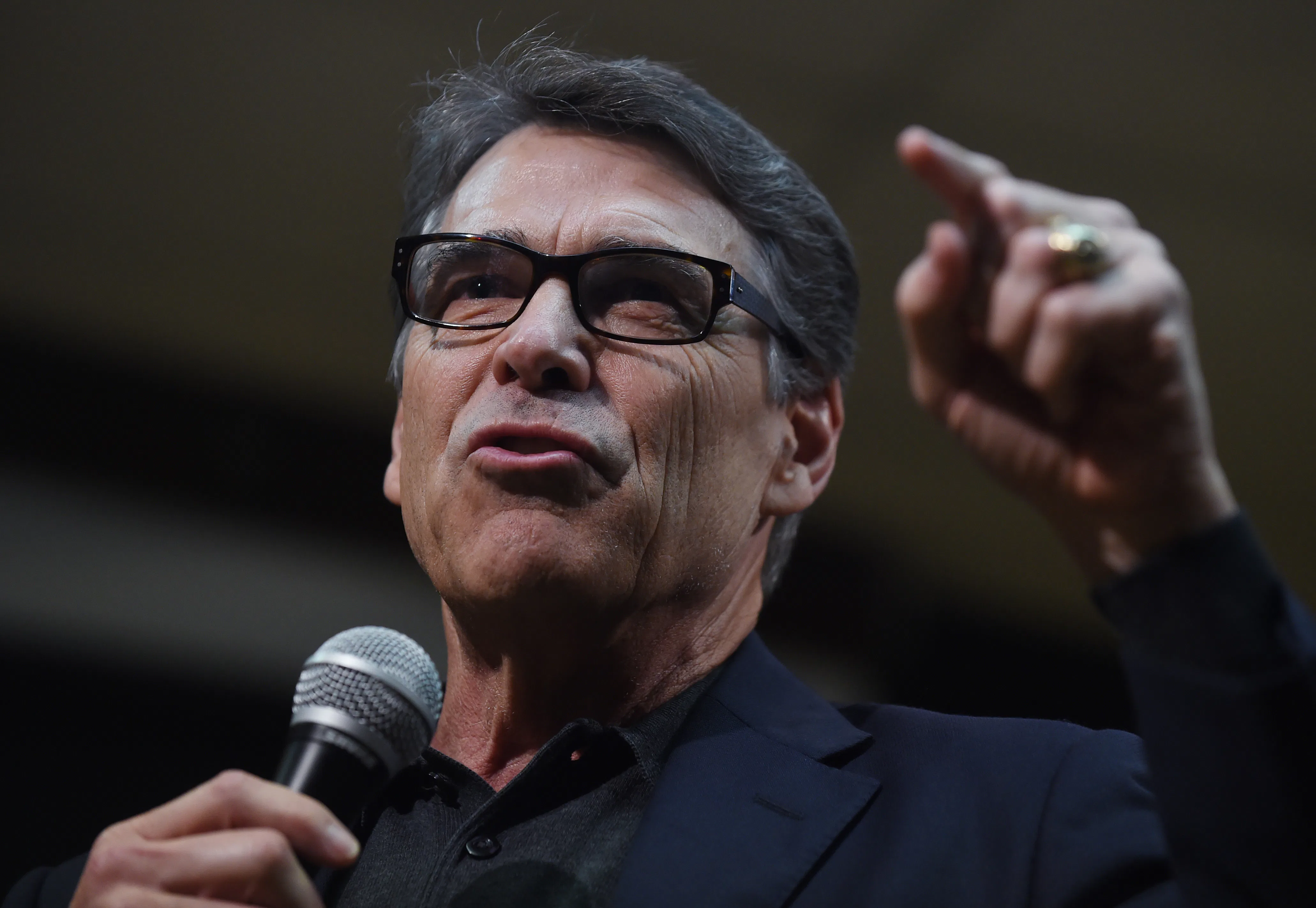Rick Perry on the Issues of Immigration, Gun Control and Donald Trump