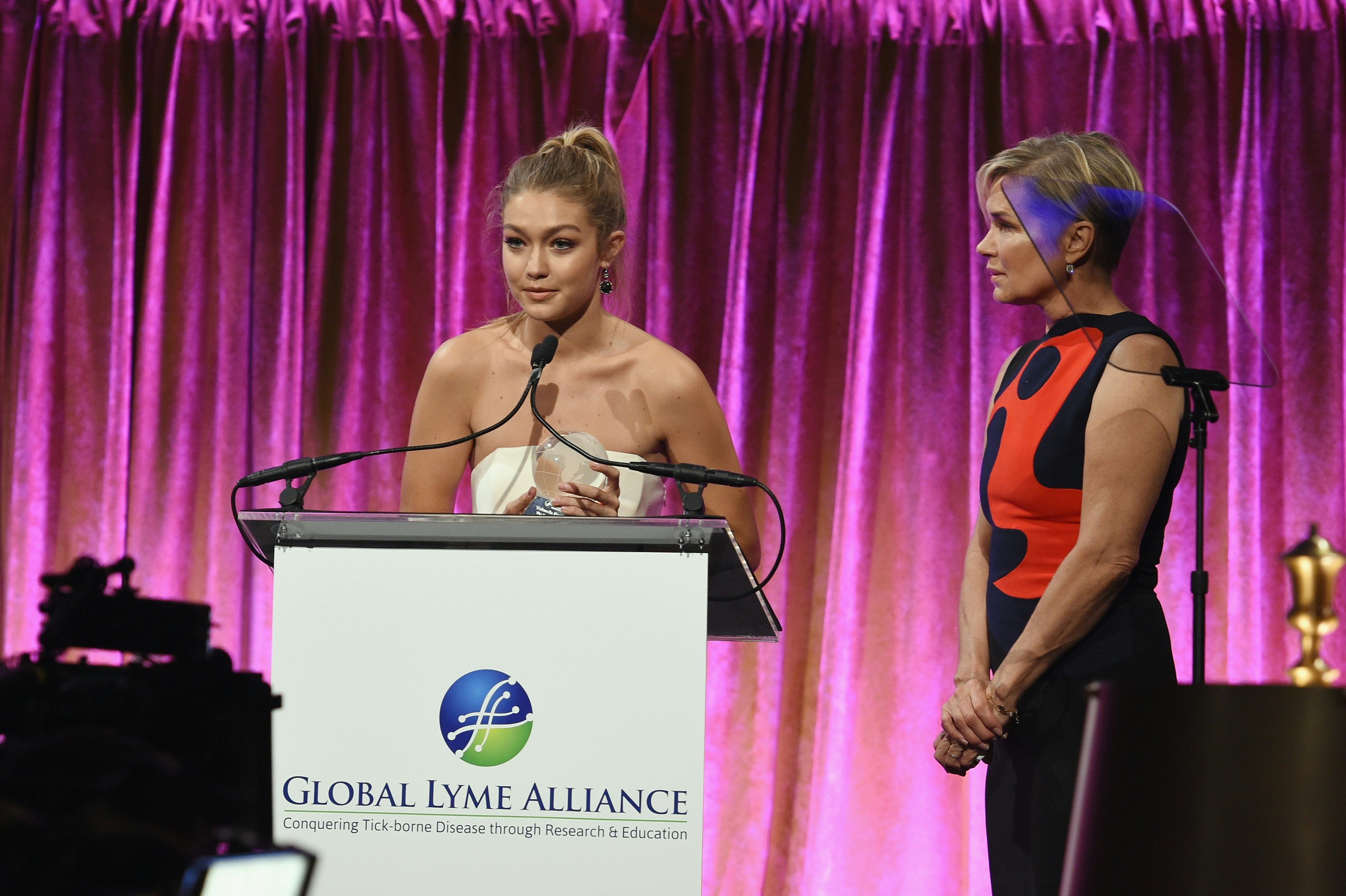 Gigi Hadid Tears Up In Touching Speech About Mothers Lyme