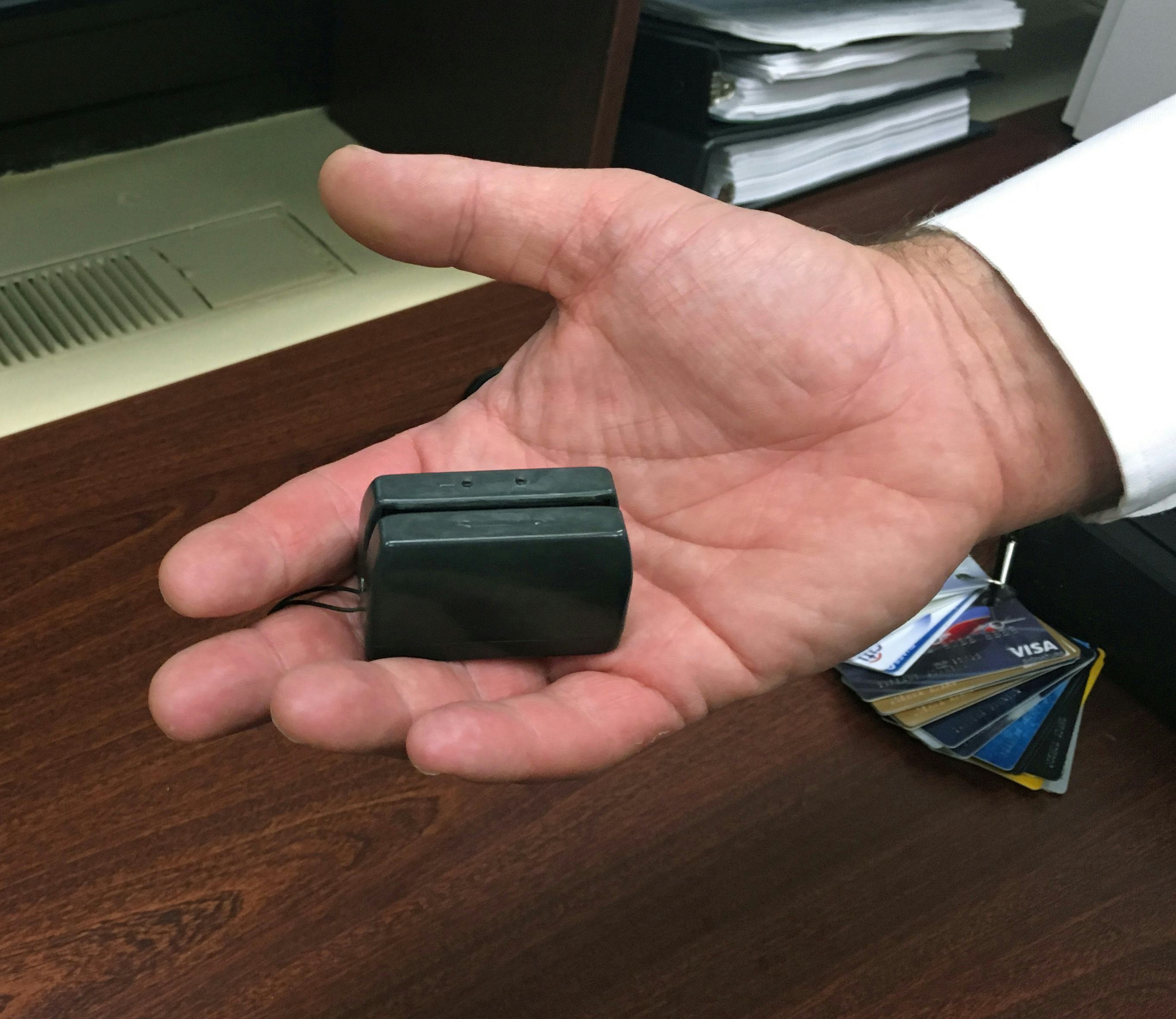 Here's What A Credit Or ATM Card Skimmer Looks Like — And The One Trick ...