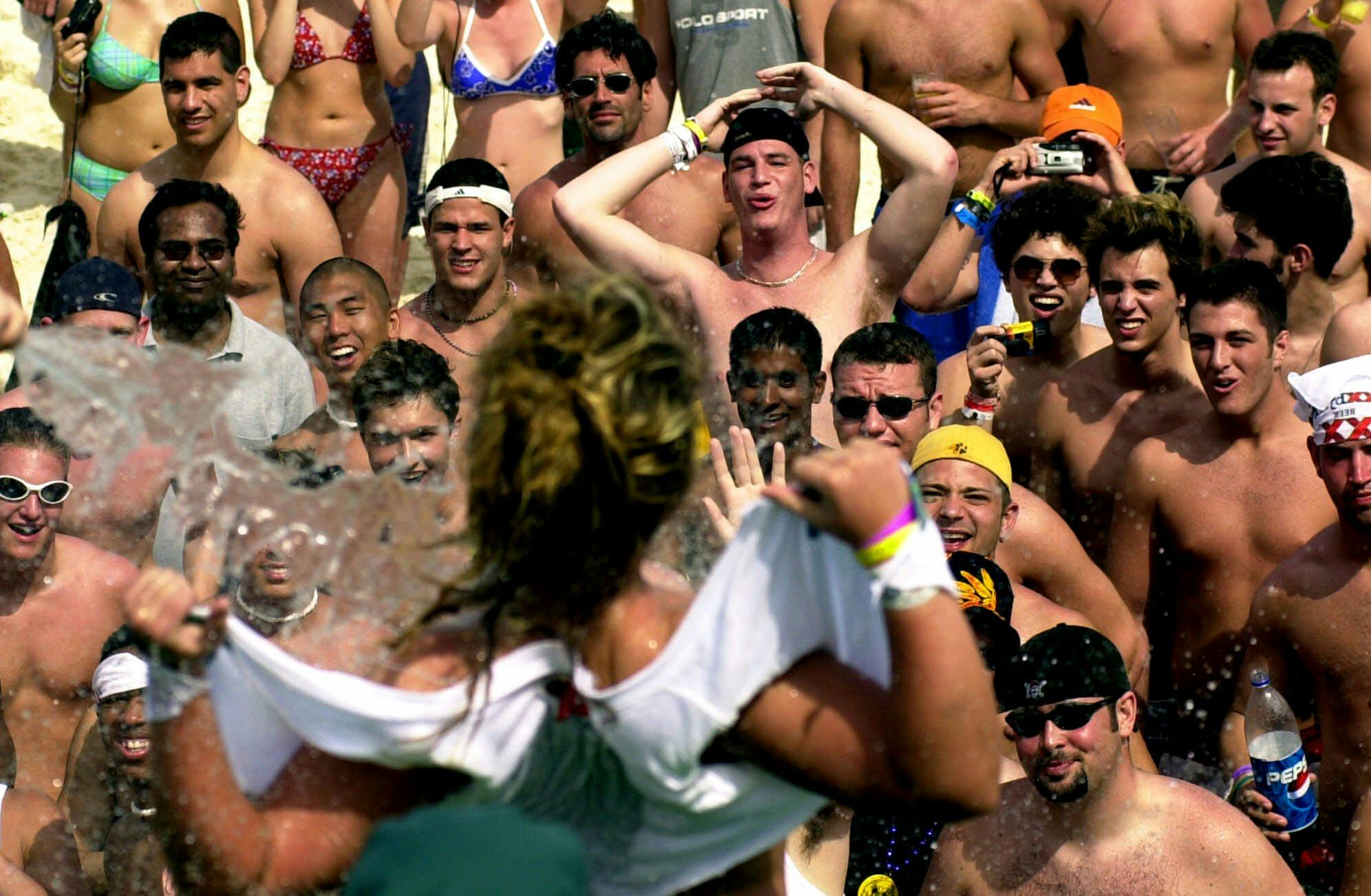 The Short, Sexist History of the Wet T-Shirt Contest, a Symbol of Spring  Break Debauchery