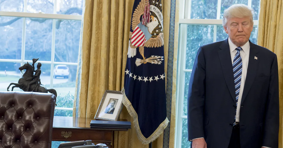 Donald Trump has a Coke button in the Oval Office because of course he does