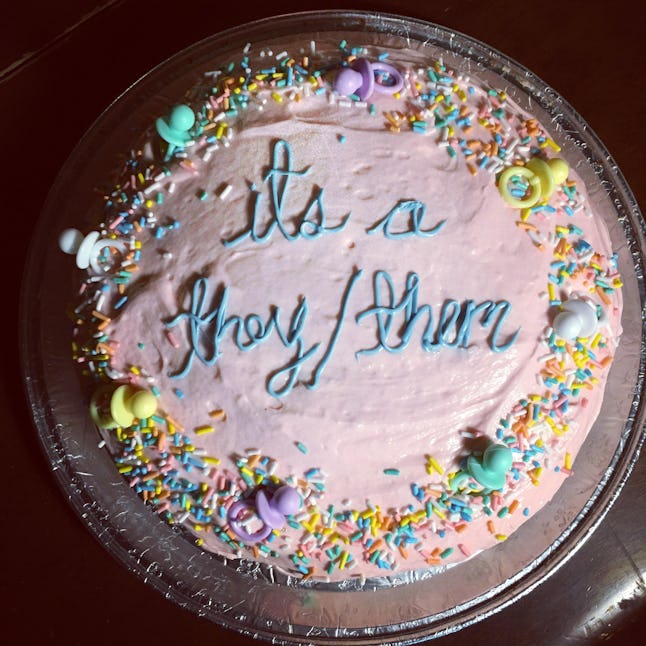 You Can T Guess A Baby S Gender From This Viral Gender Reveal Cake And That S The Point You Can T Guess A Baby S Gender From This Viral Gender Reveal Cake And That S The Point