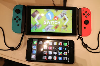 Nintendo Switch vs. Wii U GamePad: 20 comparison photos with Wii U, 3DS,  iPhone and more