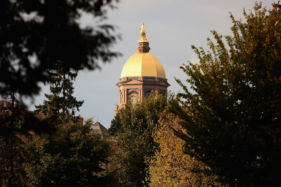 Notre Dame students to stage walkout over commencement speaker Mike Pence