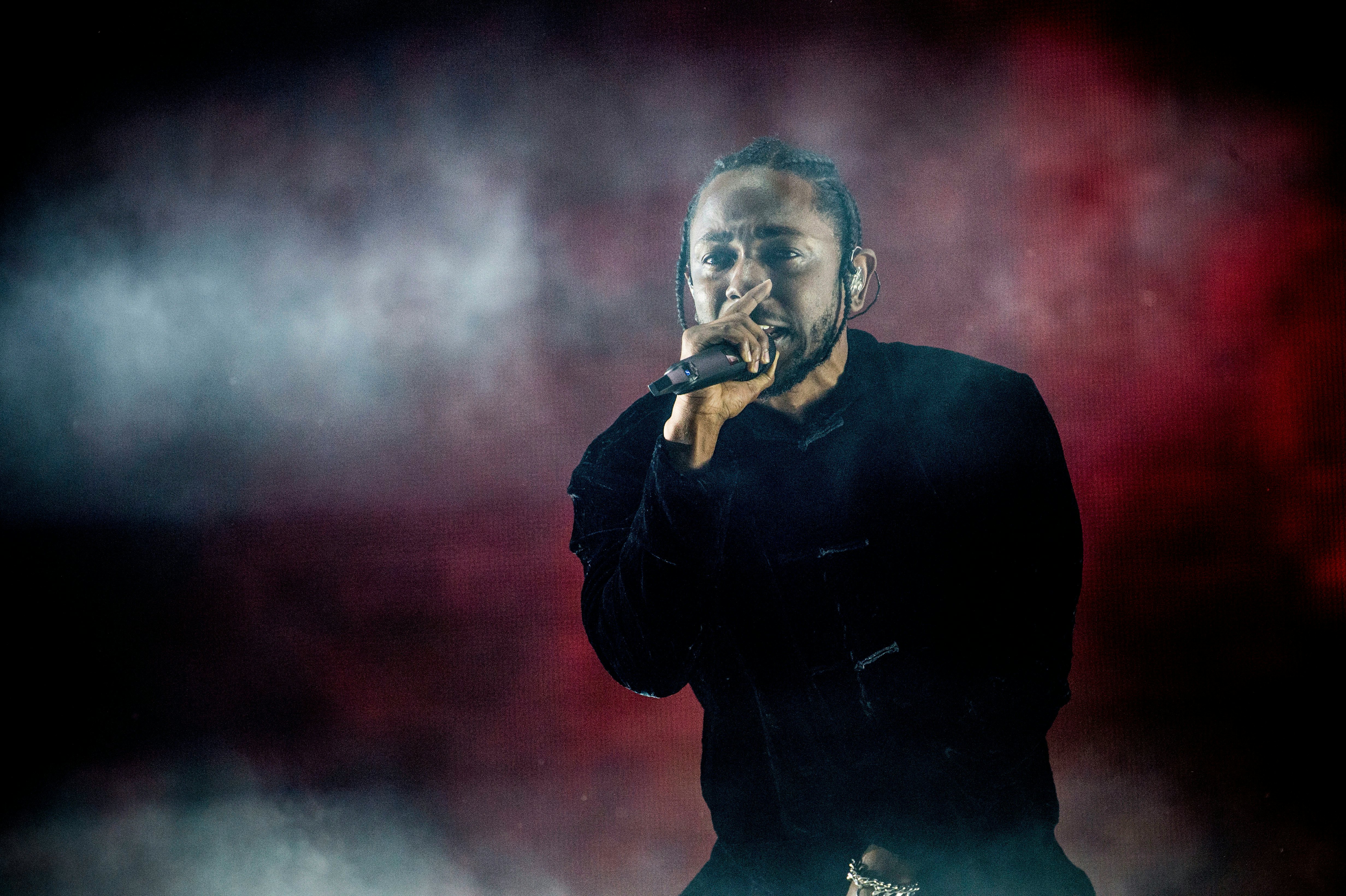 kendrick lamar verbe helgen abord invision lamars brings coachella