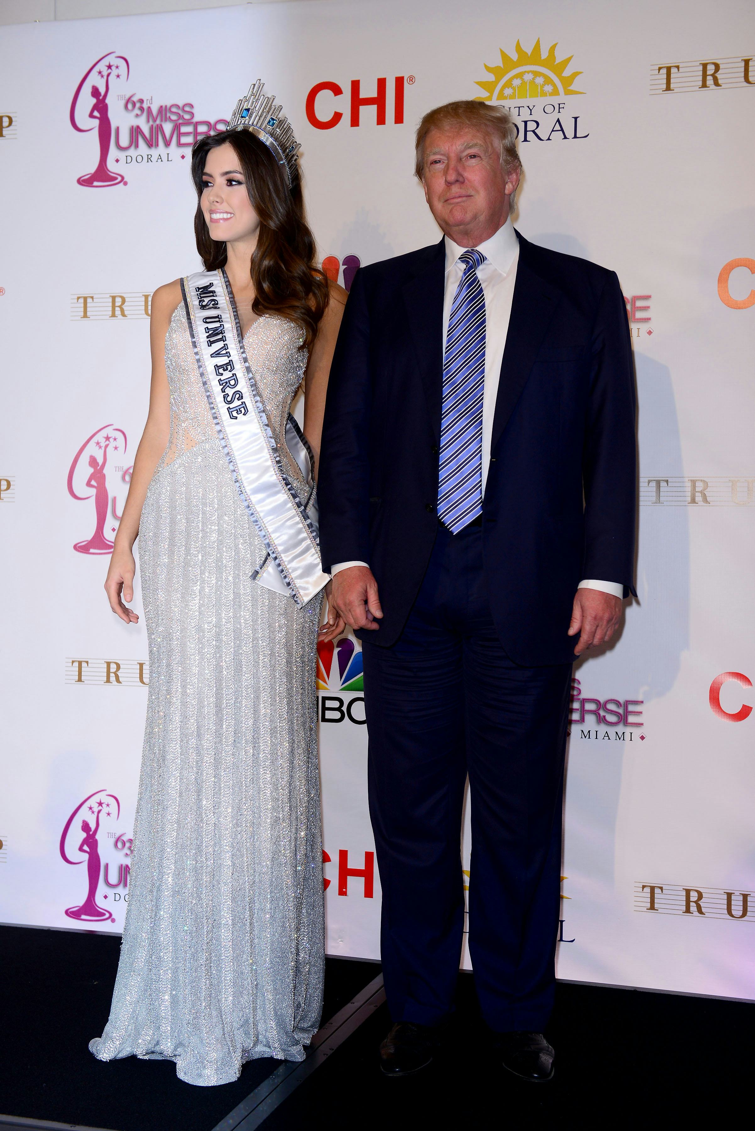 Donald Trump Of Course Used The Miss Universe Steve Harvey Blunder To ...