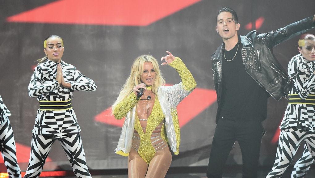 Britney Spears Lip Sync Heavy 2016 Vma Performance Will Make You Yearn For The 2000s