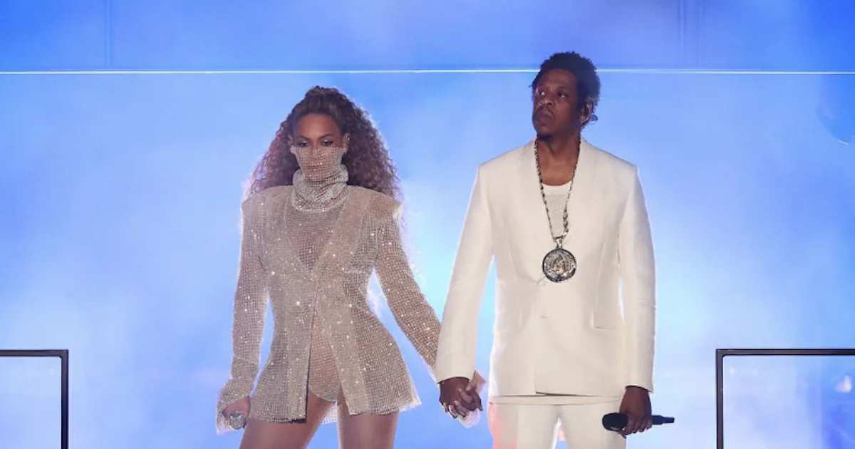 Beyoncé And Jay Z Made Entrance In An Elevator For Their Tour Debut