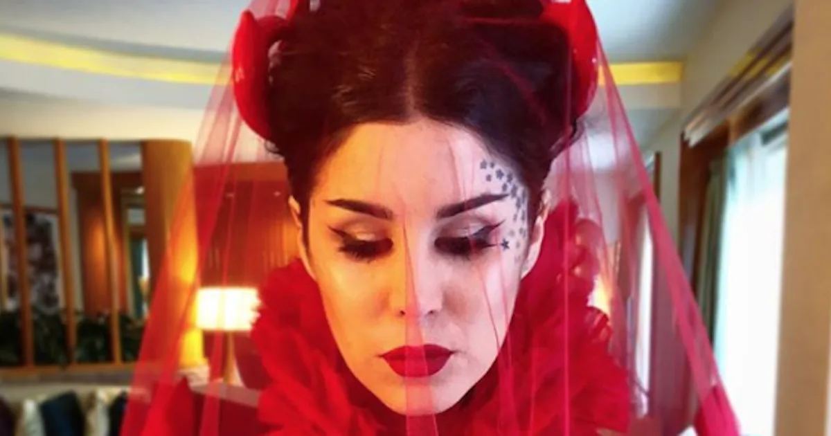 kat von d red dress Wedding Planner for Kat Von D Center of Attention Events