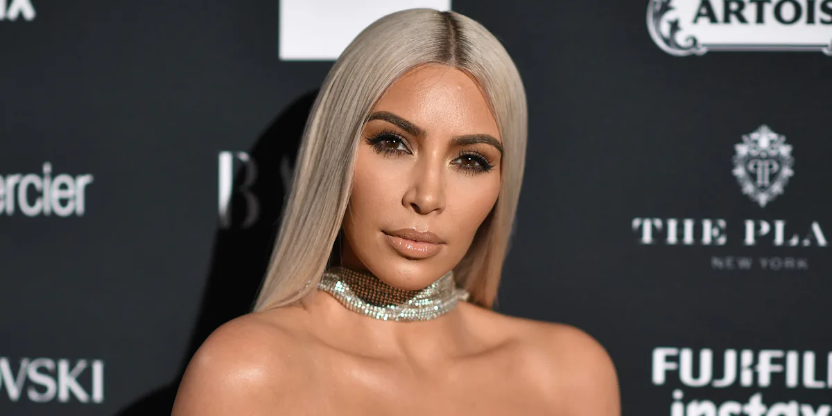 Everyone Is Making The Same Joke About Kim Kardashian In The Sea