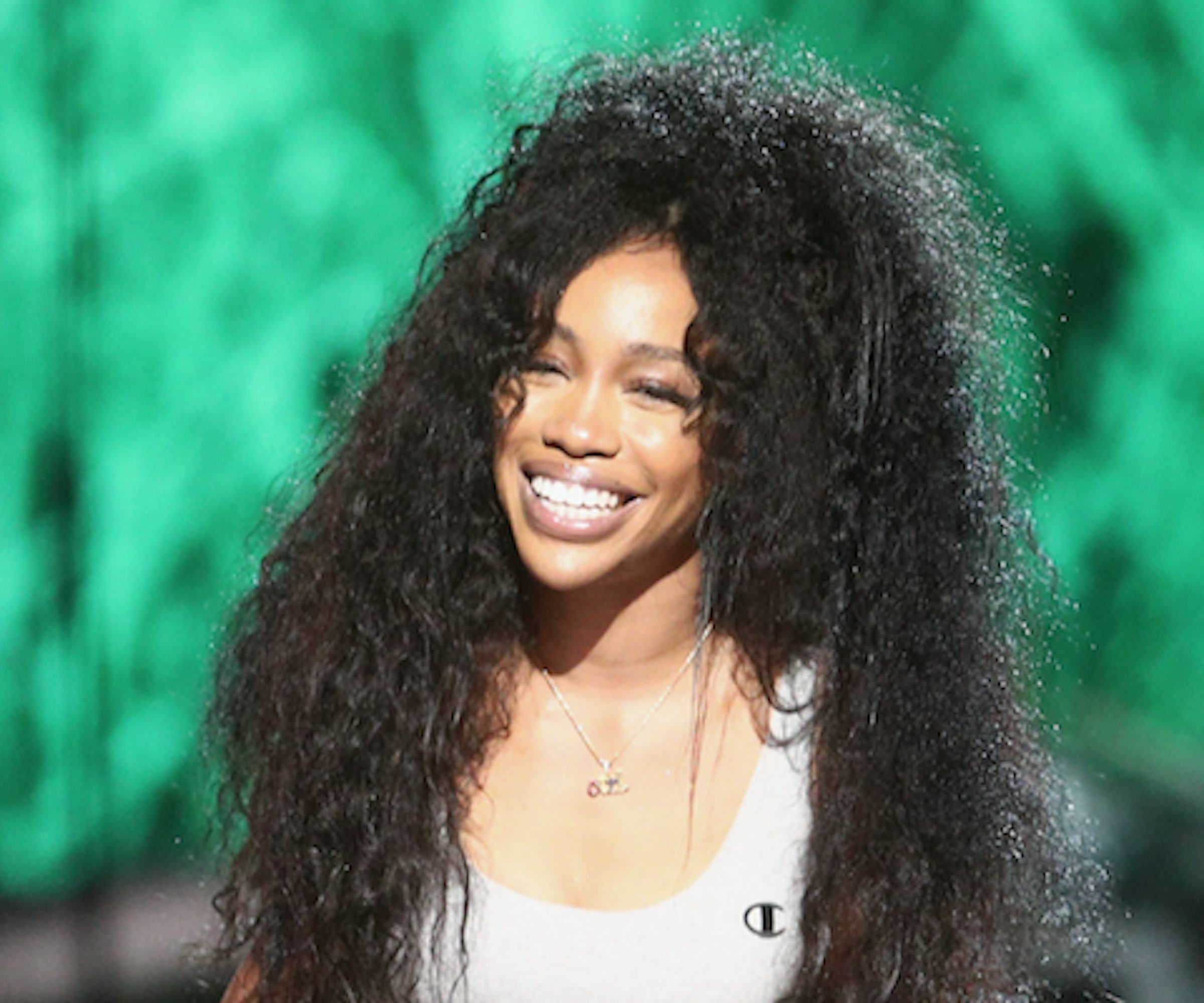 SZA Says She “Smoked A Bunch Of Blunts” To Get Over Grammys Loss