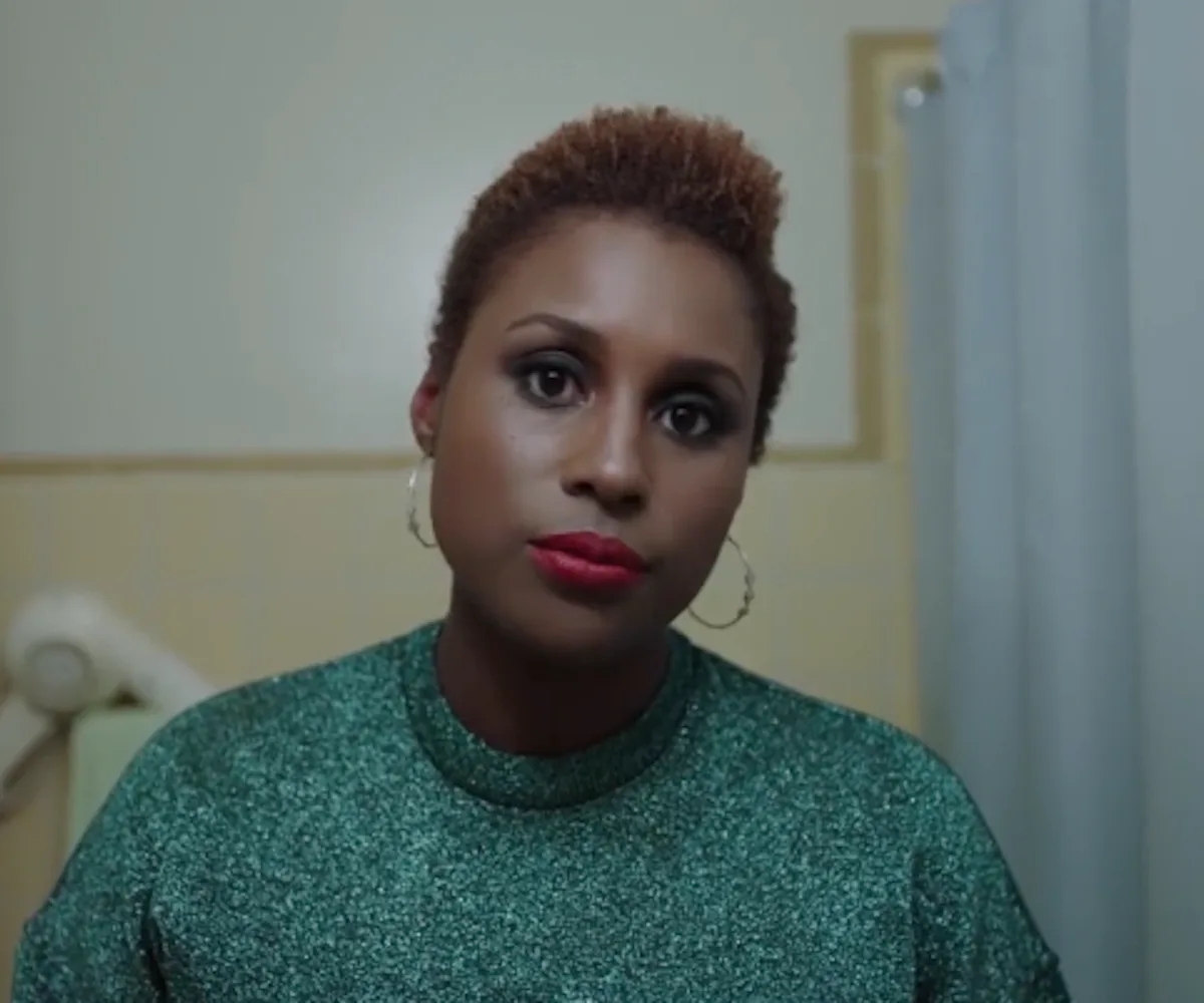 See All Of Our Favorite “Mirror Moments” With Issa Rae