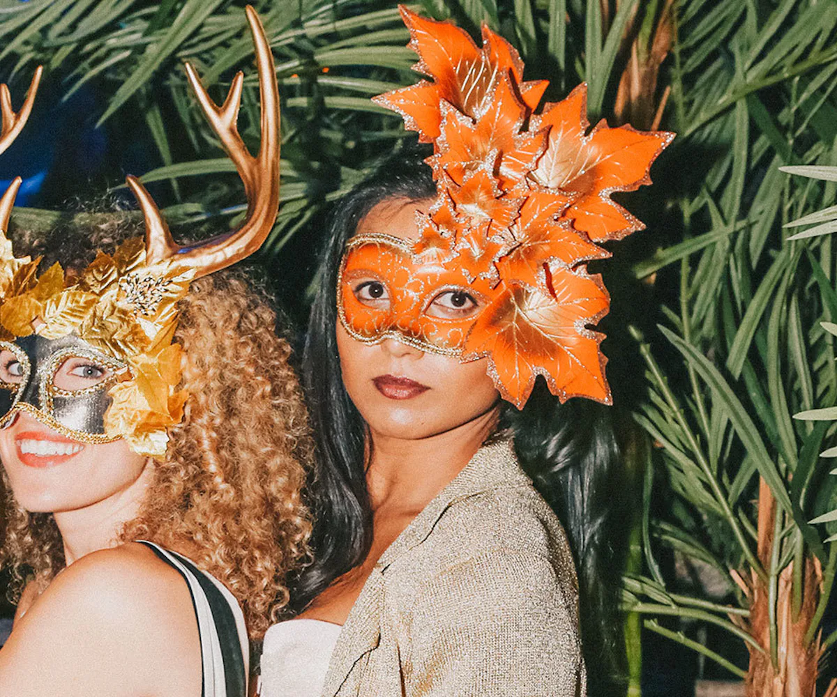 Popularity Masquerade This Is What A Real Masquerade Party Looks Like