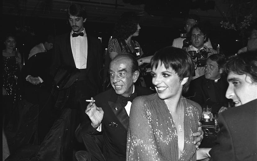 Liza Minnelli and Vincente Minnelli with a cigarette at a gala meeting