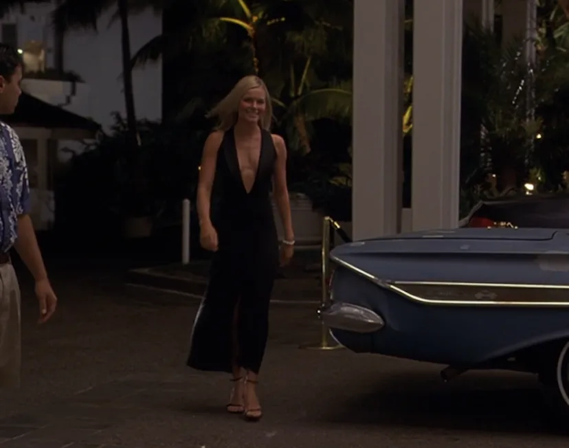 Costume Party: An Ode To 'Blue Crush' And Early 2000s Surfer Girl Style Costume Party: An Ode To 'Blue Crush' And Early 2000s Surfer Girl Style