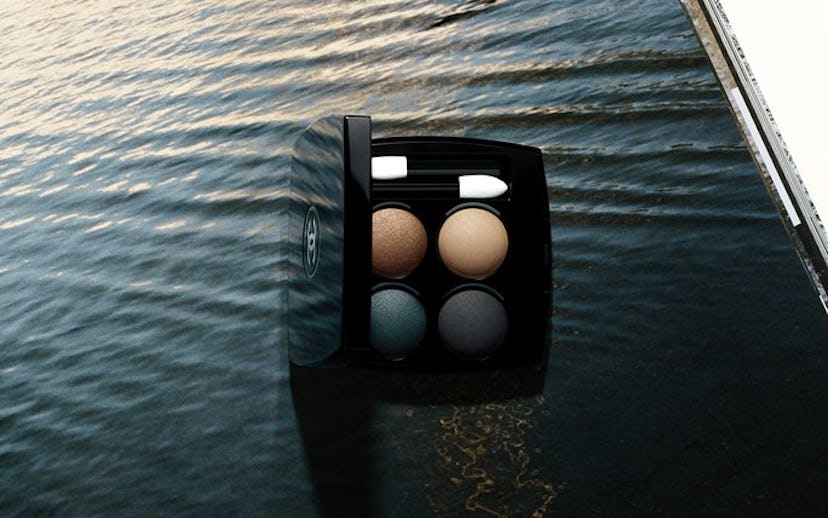 Eye makeup, Fiery sunset shades from Chanel Travel Diary Makeup Collection 