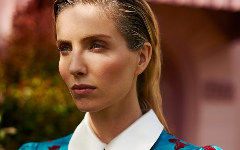 Annabelle Wallis squinting in a scene in The Mummy