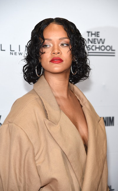 Singer Rihanna on the carpet fo 2017 Maybelline New York, The New School