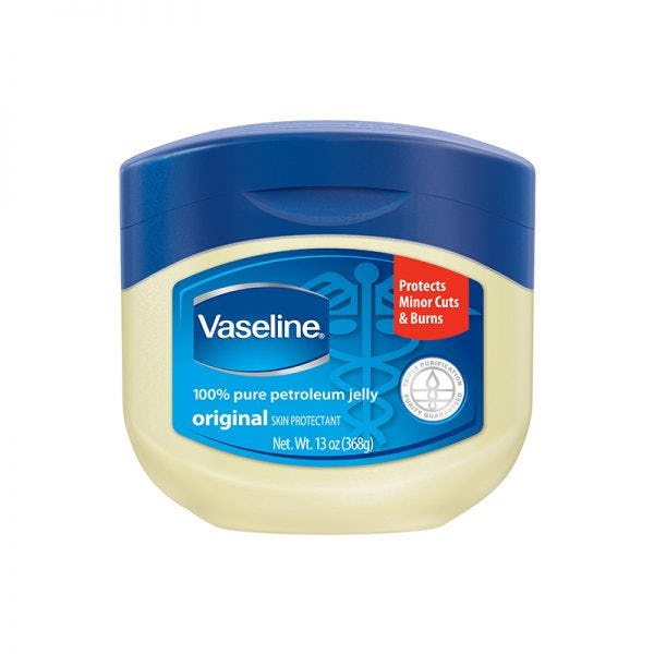 How To Bleach Or Tint Your Eyebrows At Home