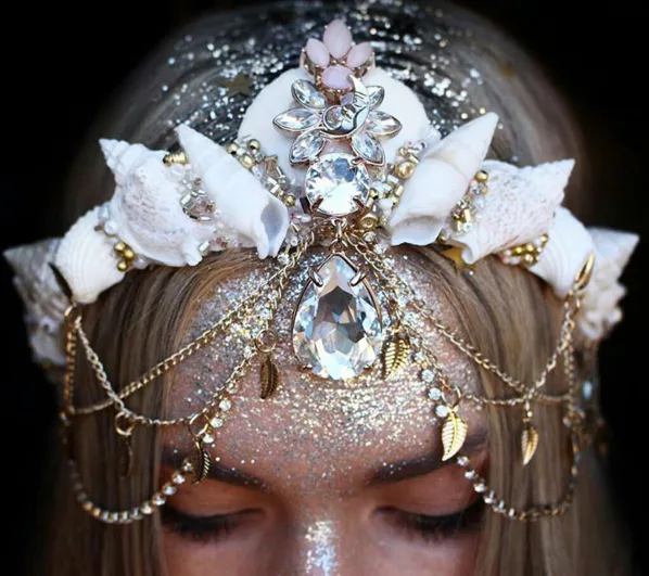 Are Mermaid Crowns Going To Be The New Flower Crowns? display picture 3
