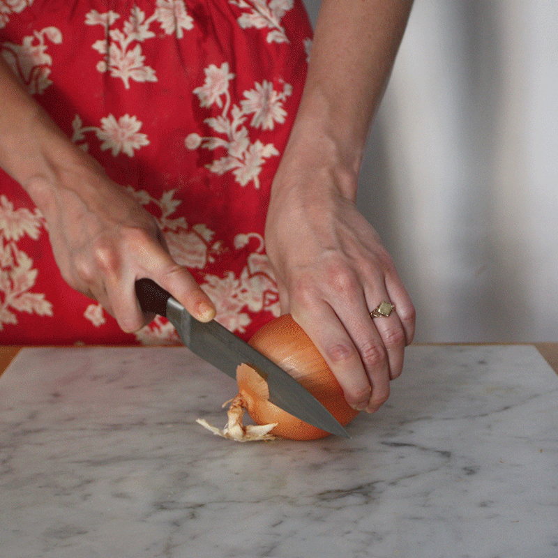 How To Cut Vegetables and Fruit the Correct Way