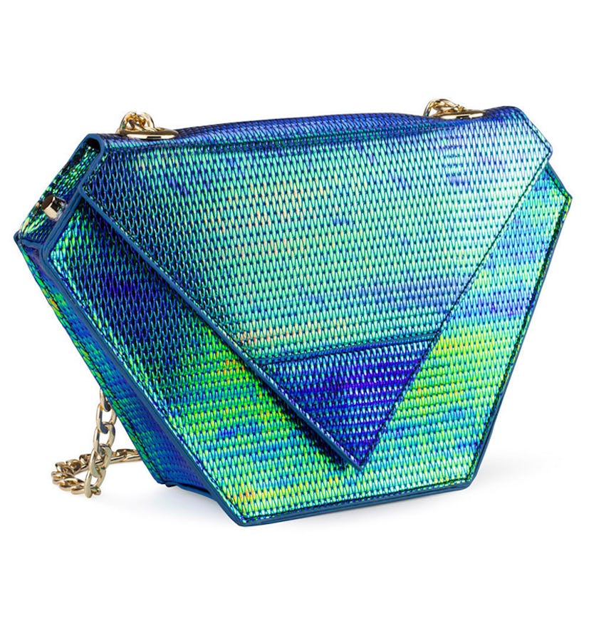 Diamond-shaped bag in iridescent green color