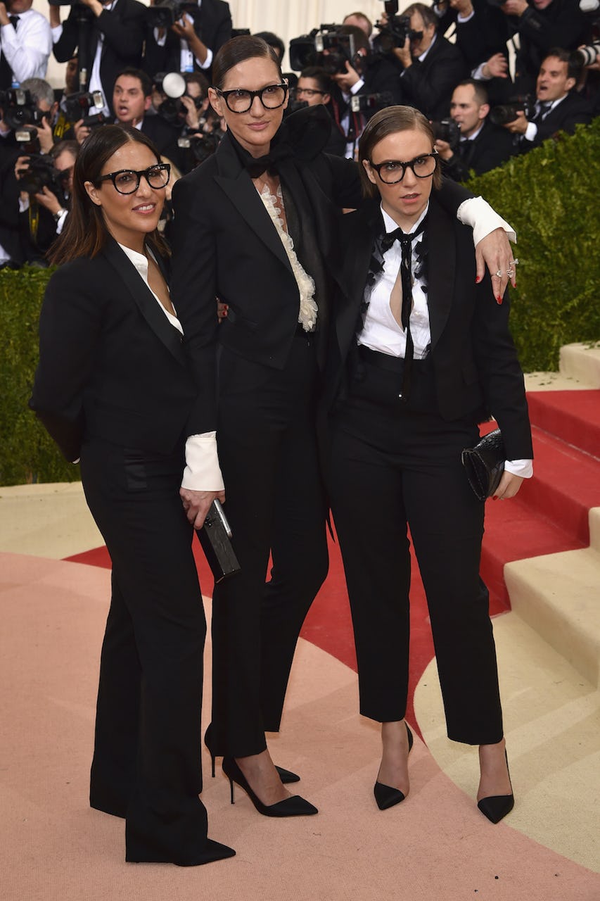 Lena Dunham, Jenna Lyons, And Jenni Konner Were Tuxedo Triplets At The