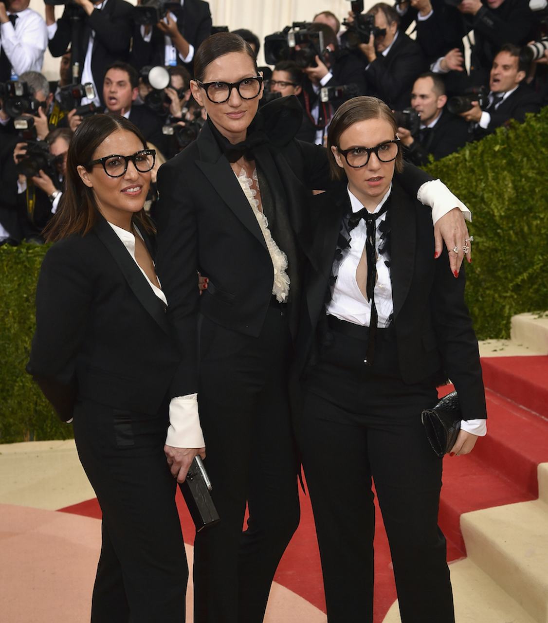 Lena Dunham, Jenna Lyons, And Jenni Konner Were Tuxedo Triplets At The