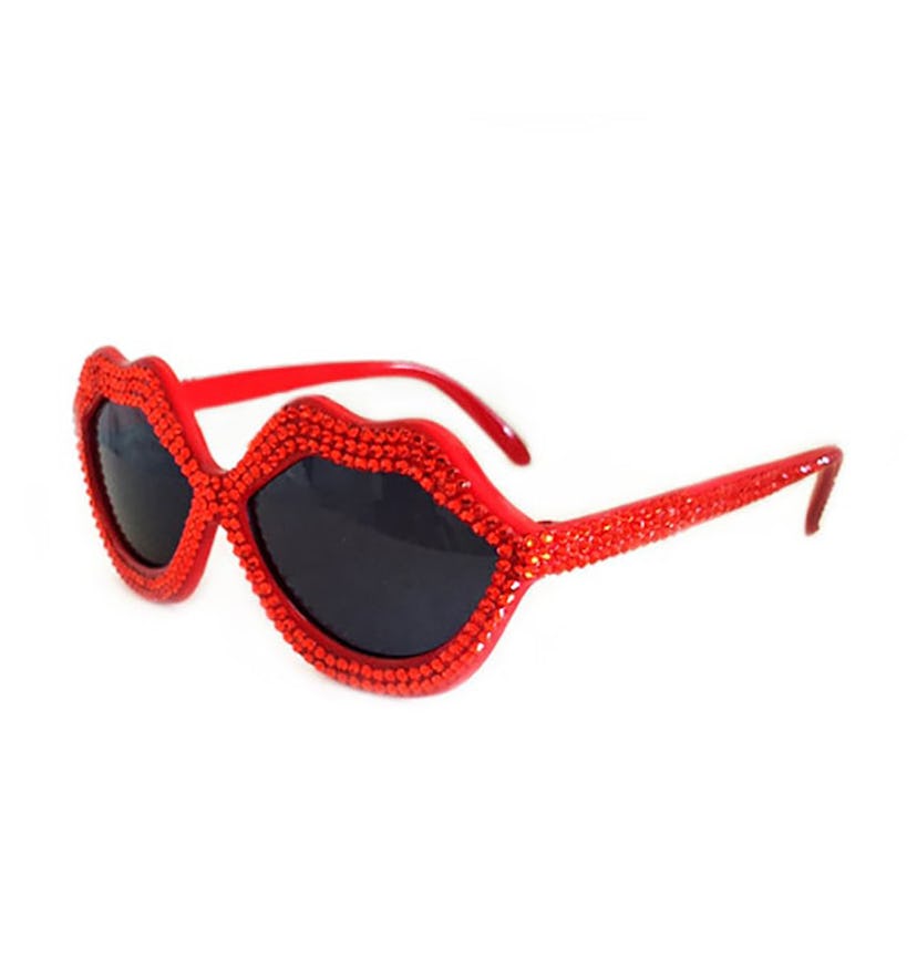 Red Lip Sunglasses from Marialia collection enveloped in a red outline and in a shape of red lips