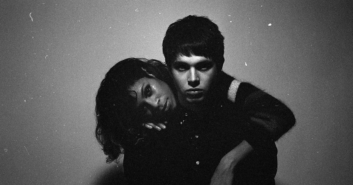 AlunaGeorge Channels Tropical, Island Vibes On “I’m In Control”
