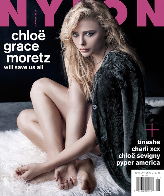 Chloe Grace Moretz shows off legs in shorts then covers up in