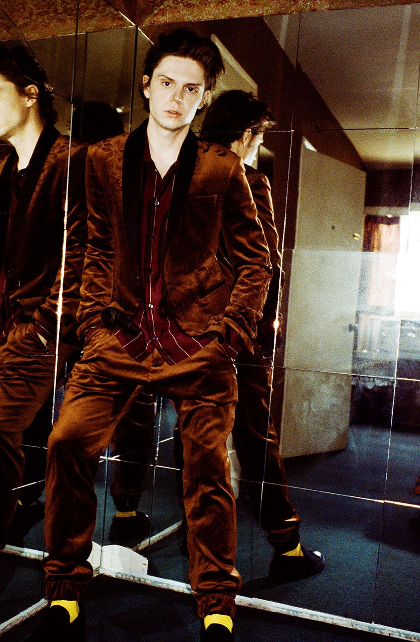 Evan Peters Is the Villain We Love