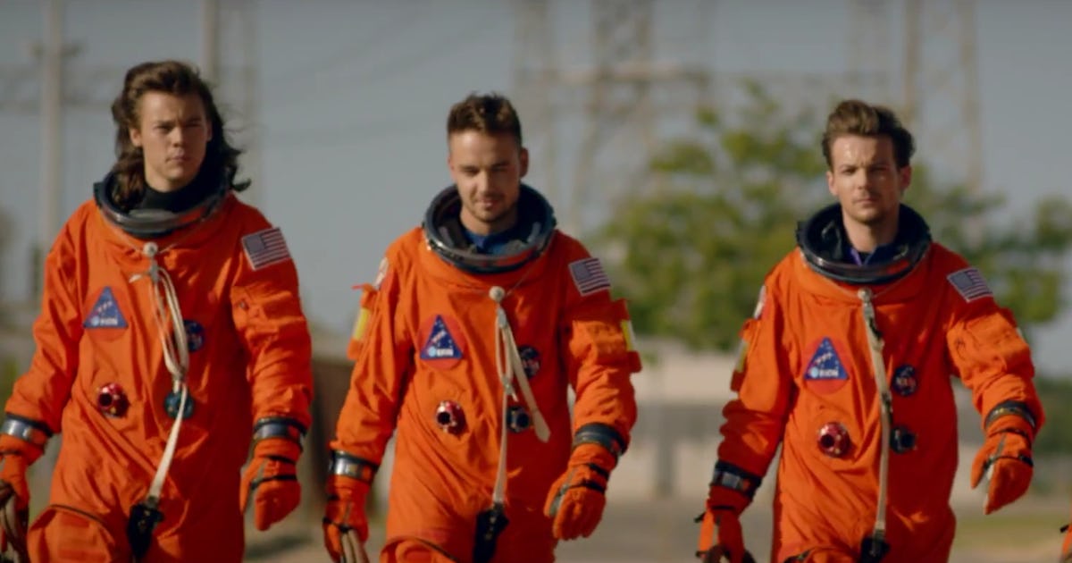 Drag Me Down Walk Off The Earth Watch One Direction’s ‘Drag Me Down’ Video