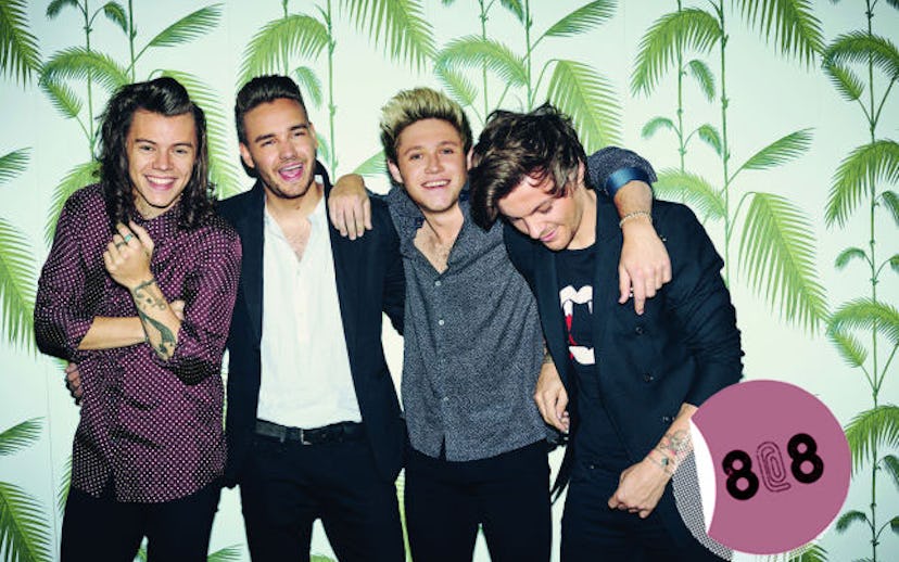 One Direction members posing without Zayn Malik