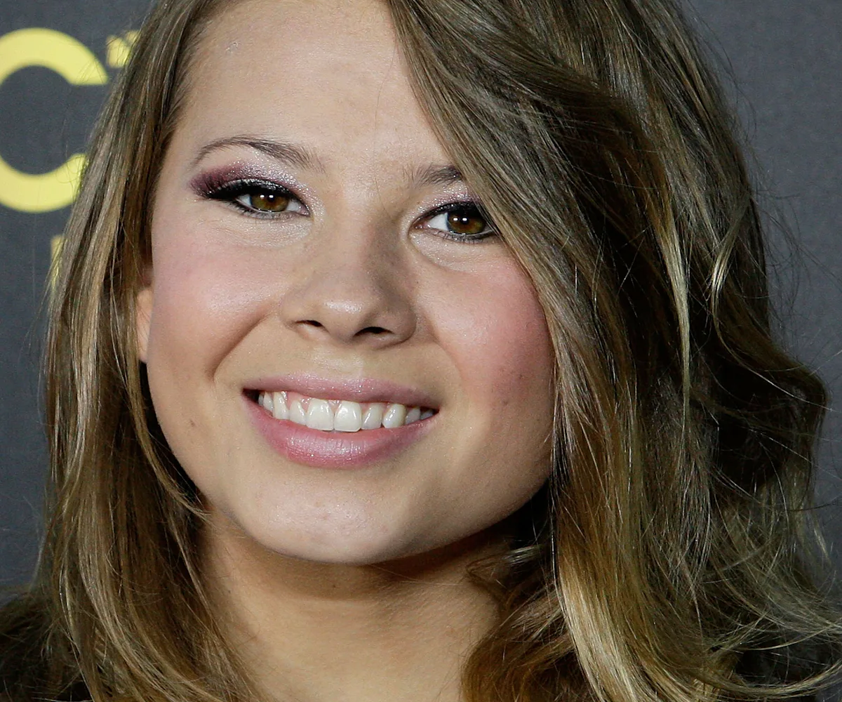 Bindi Irwin Covers Sunday Style And Looks Stunning