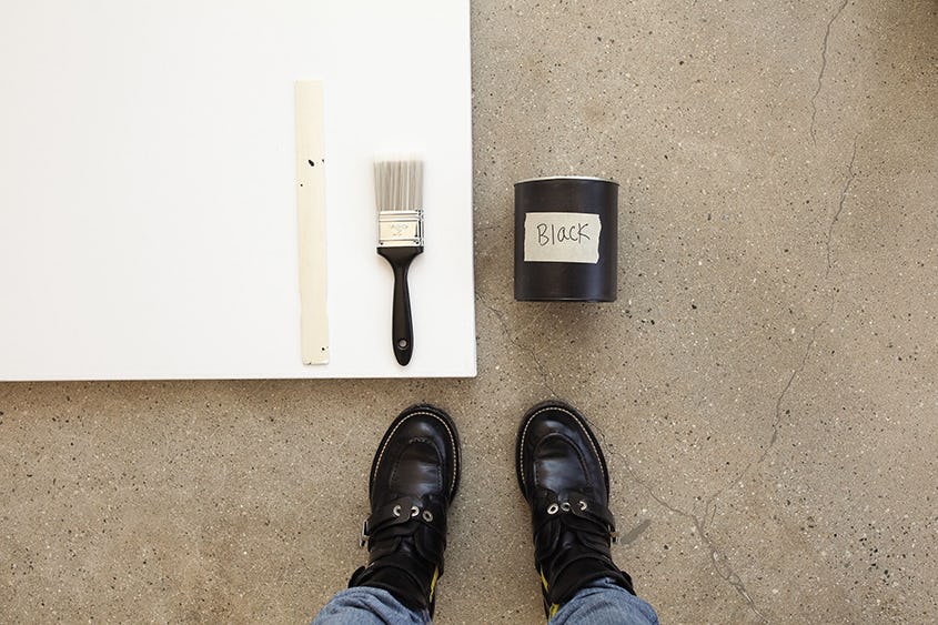 Mr. Kate’s ‘A Hot Glue Gun Mess’ Is The Perfect Book For The Quirky