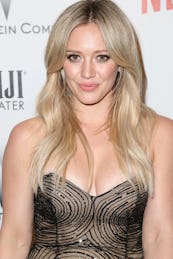 Hilary Duff Recreates Scenes From MTV Show ‘Laguna Beach’
