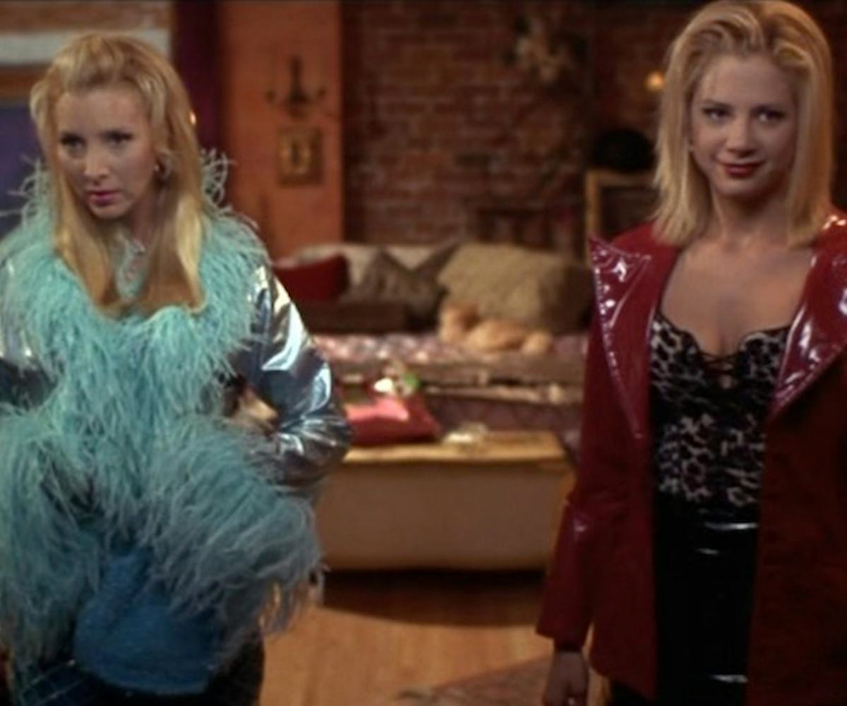 The "Romy and Michele's High School Reunion" scene with Lisa Kudrow and Mira Sorvino dressed in blue...