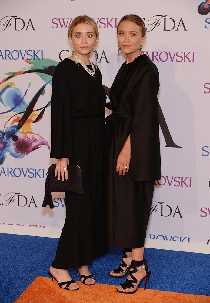 Mary-Kate and Ashley Olsen CFDA Beauty How-To