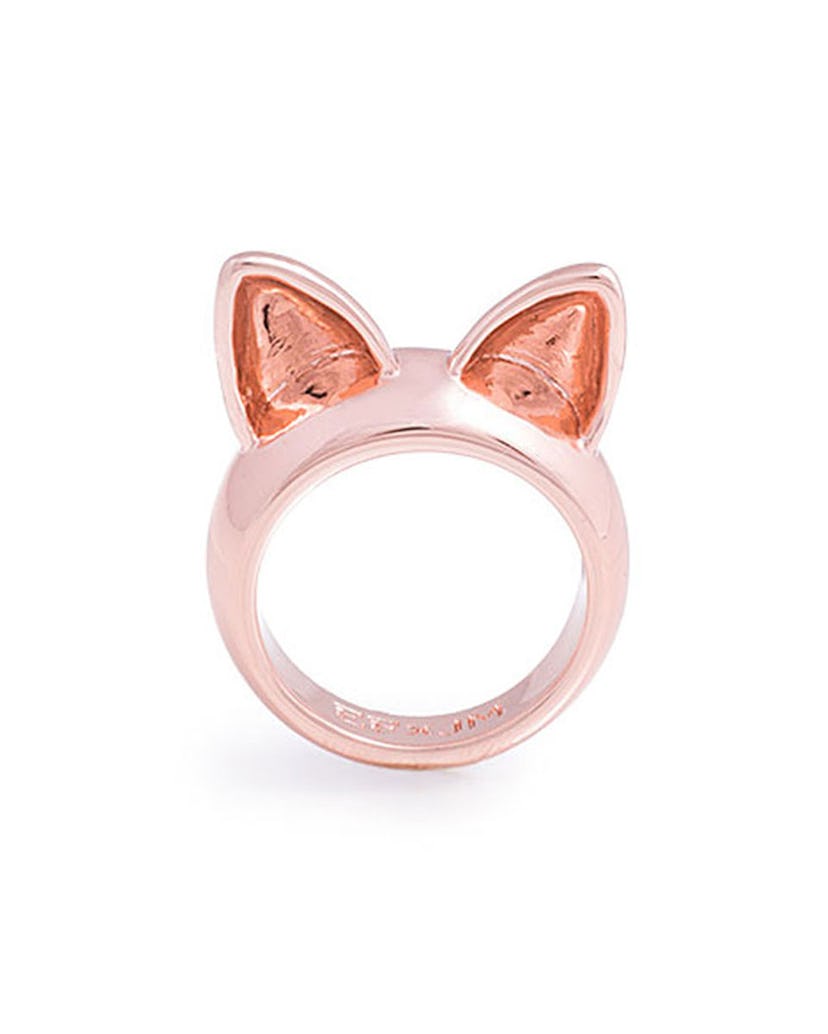 Light pink ring in the shape of cat's ears