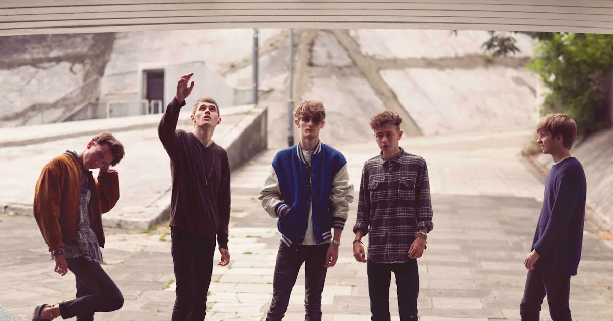 Summer Rien Coastal Cities Summer Reign Music Video