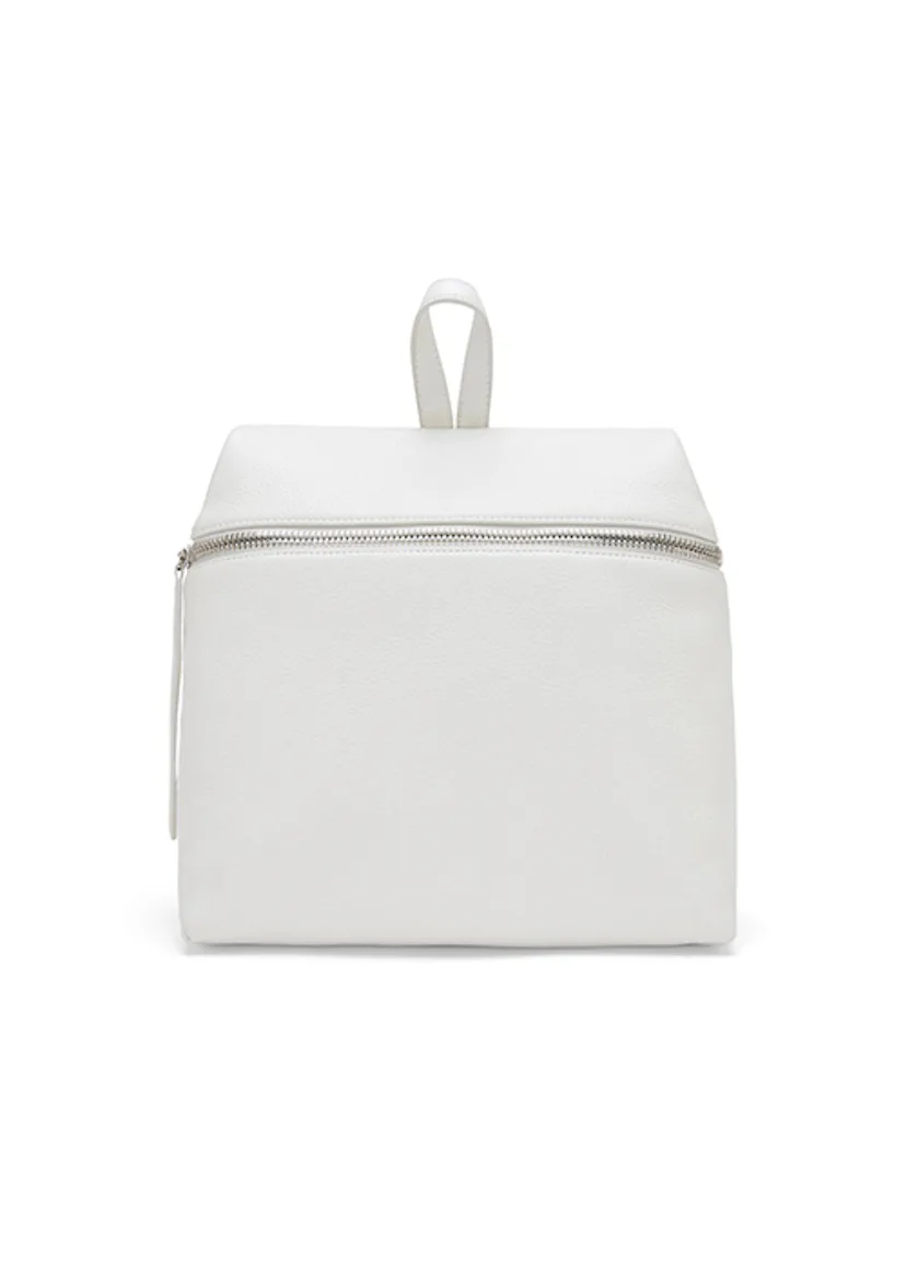 19 Backpacks To Get You Excited For Back To School Season