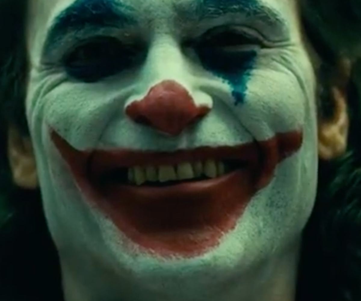 Joaquin Phoenix In Full Joker Makeup Is The Stuff Of Nightmares Joaquin Phoenix In Full Joker Makeup Is The Stuff Of Nightmares