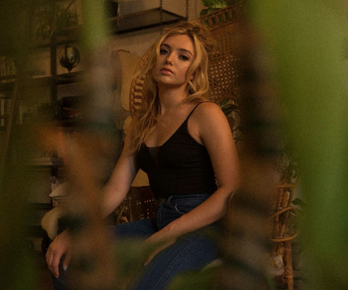 Liar Liar Peyton List Is On Fire With Her Debut Single Payten List In 2022